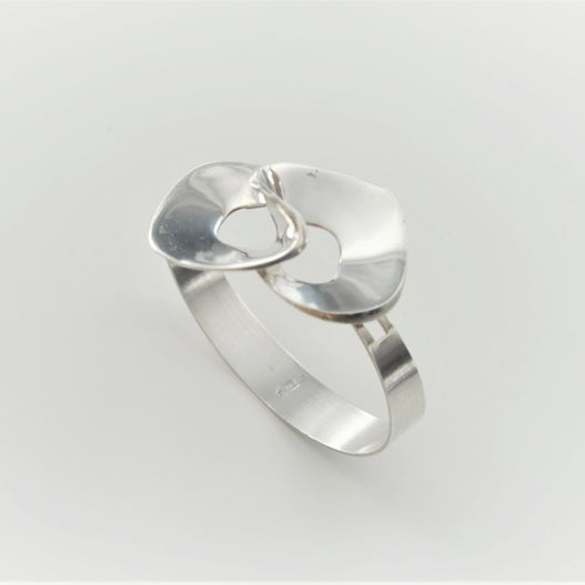 Ring by Tone Vigeland